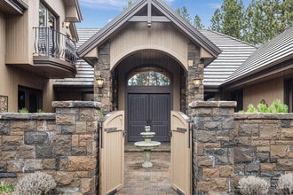 61725 Broken Top Dr in Bend, OR - Building Photo - Building Photo