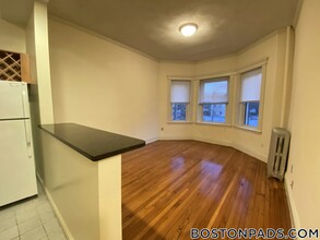 100 Queensberry St in Boston, MA - Building Photo - Building Photo