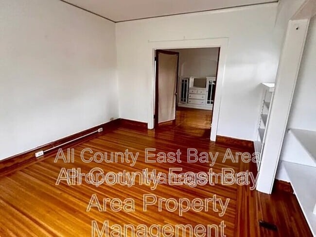 2224 Derby St in Berkeley, CA - Building Photo - Building Photo
