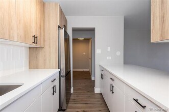 1330 N Gaylord St in Denver, CO - Building Photo - Building Photo
