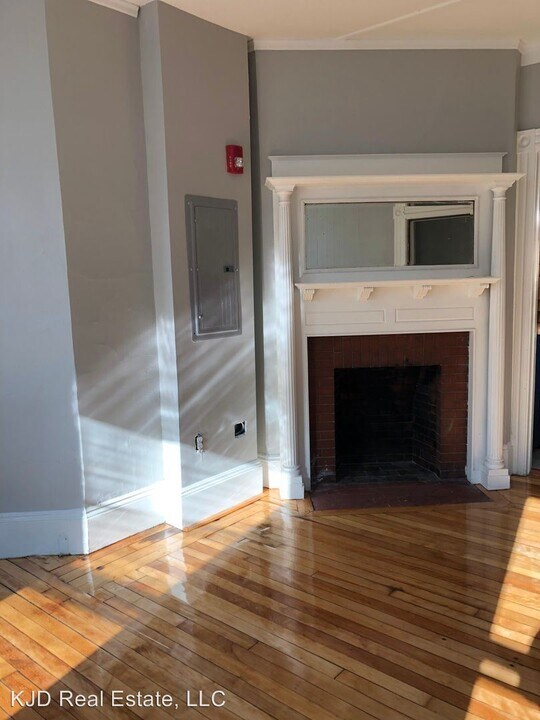 4 N State St in Concord, NH - Building Photo