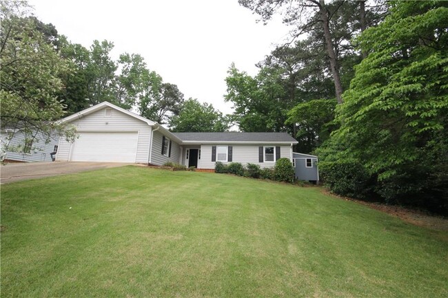 property at 238 Amour Way SW