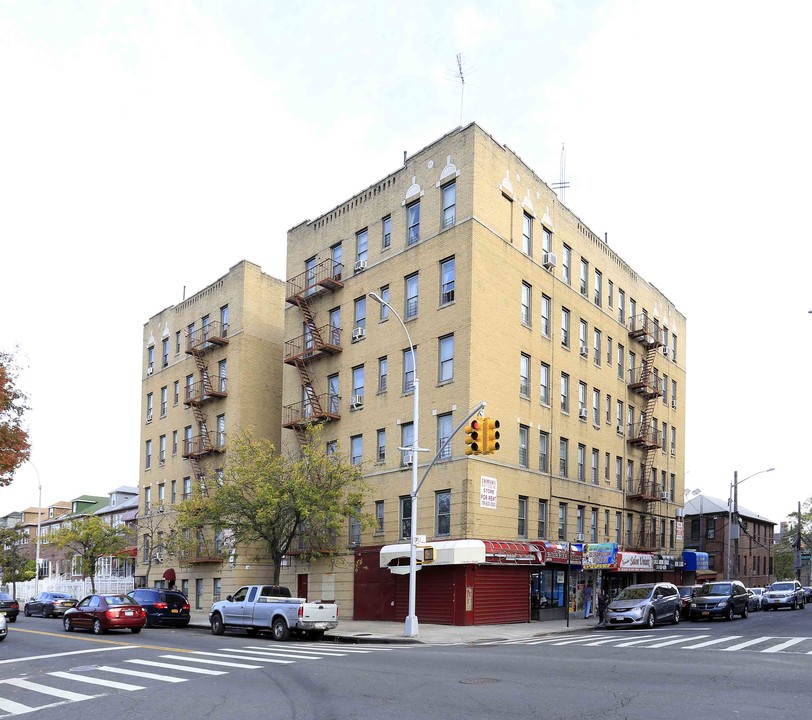 1741-1753 E 172nd St in Bronx, NY - Foto de edificio