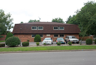 Woodmere Apartments in New Richmond, WI - Building Photo - Building Photo