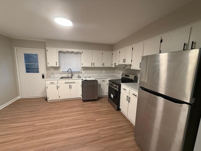 556 Milliken Rd in Pittsboro, NC - Building Photo - Building Photo