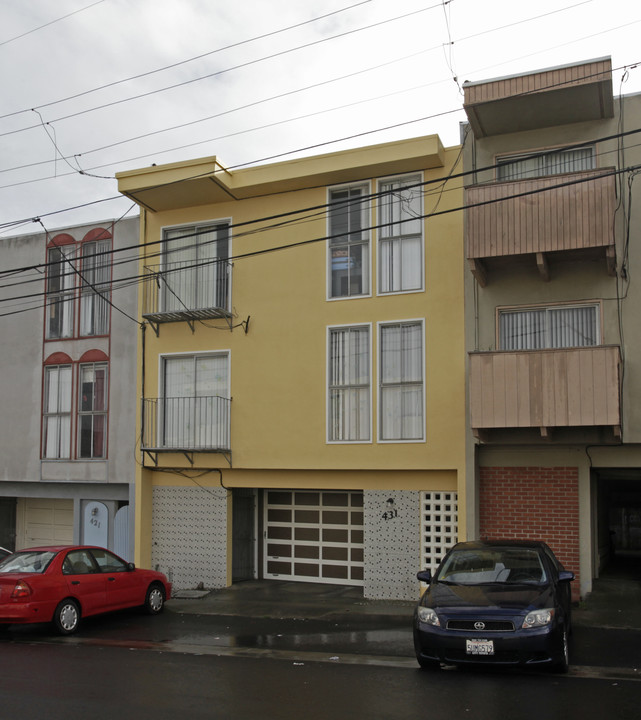 431 90th St in Daly City, CA - Building Photo