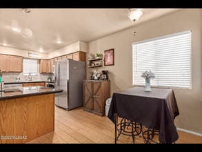 3690 N Country Club Rd in Tucson, AZ - Foto de edificio - Building Photo