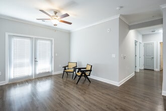 The One at Spartanburg in Spartanburg, SC - Building Photo - Interior Photo