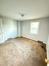 31 Guy Plz in West Springfield, MA - Foto de edificio - Building Photo