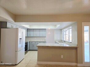 5132 W Las Palmaritas Dr in Glendale, AZ - Building Photo - Building Photo