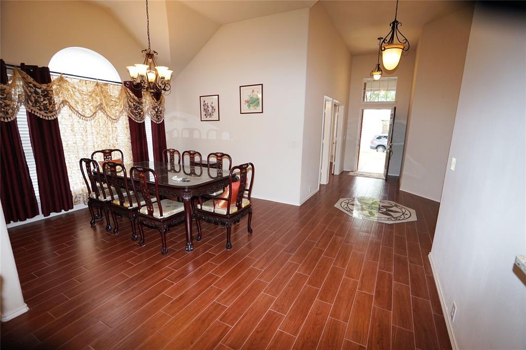 11406 Bogan Flats Dr in Houston, TX - Building Photo