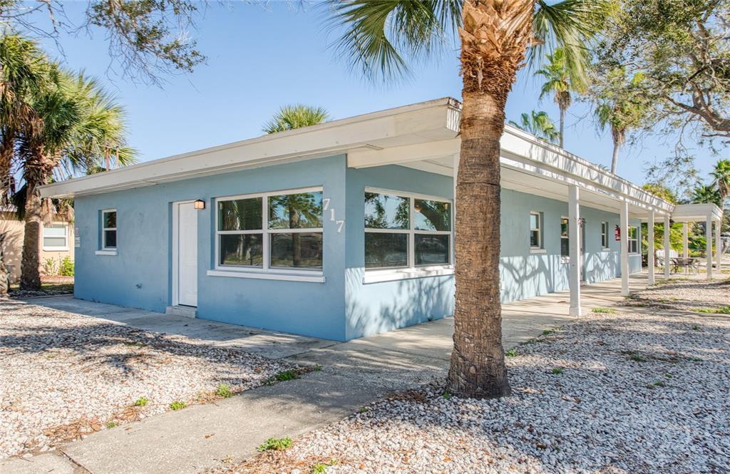 717 E Gulf Blvd in Indian Rocks Beach, FL - Building Photo