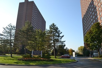 Fresh Pond Apartments in Cambridge, MA - Building Photo - Building Photo