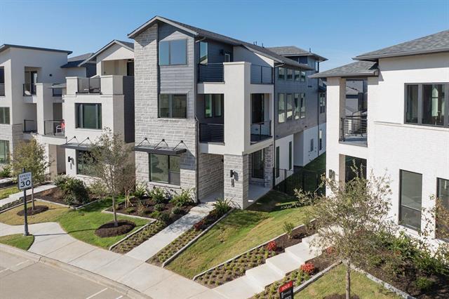 7116 Collin McKinney Pkwy in McKinney, TX - Foto de edificio - Building Photo