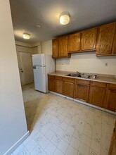 309 Pleasant St in Bennington, VT - Building Photo - Building Photo