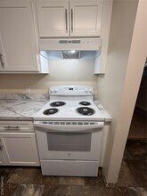 33 Oak St in Walden, NY - Foto de edificio - Building Photo