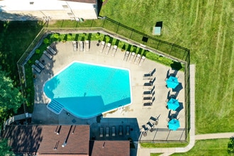 Brighton Cove in Brighton, MI - Building Photo - Building Photo