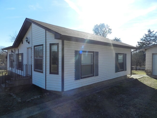 13130 Harlow Ln in St. Robert, MO - Building Photo - Building Photo