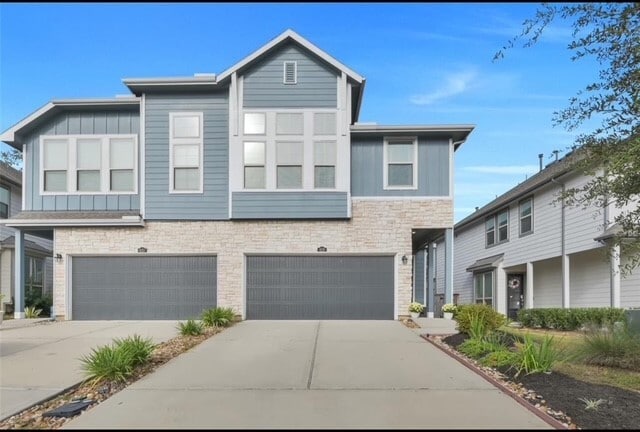 property at 626 Aspen Falls Ct