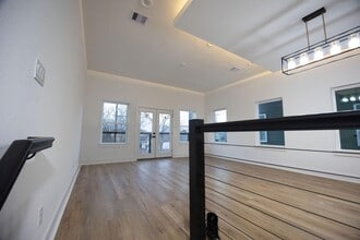868 E 35th St in Houston, TX - Building Photo - Building Photo