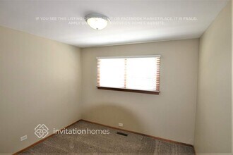 800 E Belmont Ave in Bensenville, IL - Building Photo - Building Photo