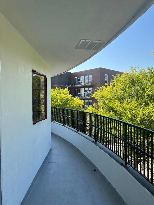 Council Street Apartments in Los Angeles, CA - Building Photo - Building Photo