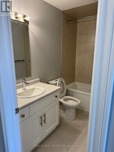 76 Lomond Ln in Kitchener, ON - Building Photo - Building Photo