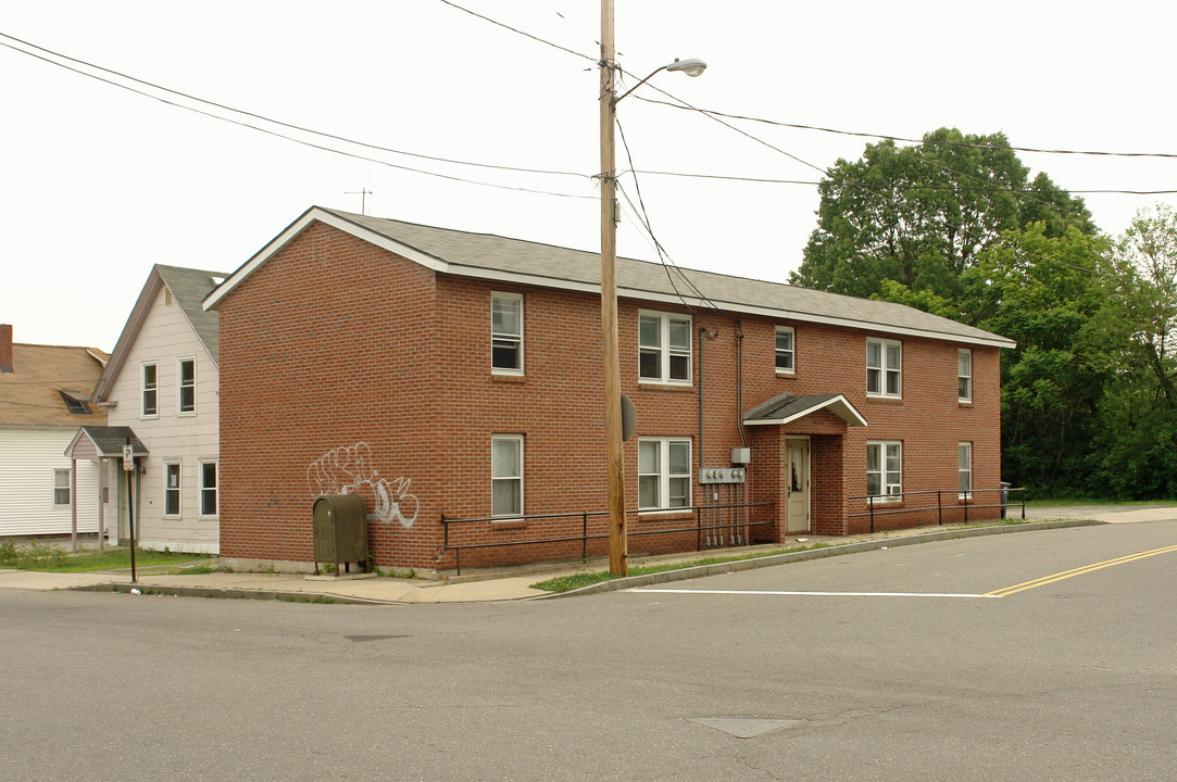 50 Bowers St in Nashua, NH - Building Photo