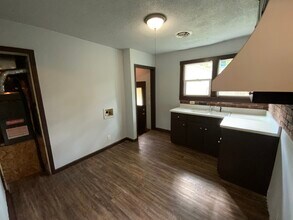 602 W English St in Danville, IL - Building Photo - Building Photo