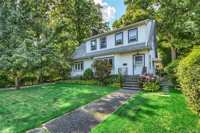 property at 28 Chester Pl