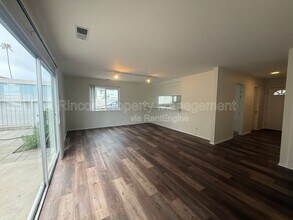 2474 Seahorse Ave in Ventura, CA - Building Photo - Building Photo