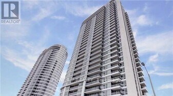 151 Village Green Square in Toronto, ON - Building Photo