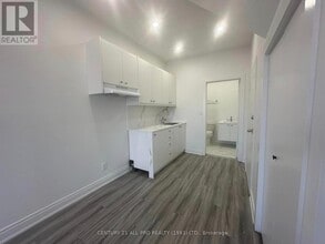 82 King St W in Cobourg, ON - Building Photo - Building Photo