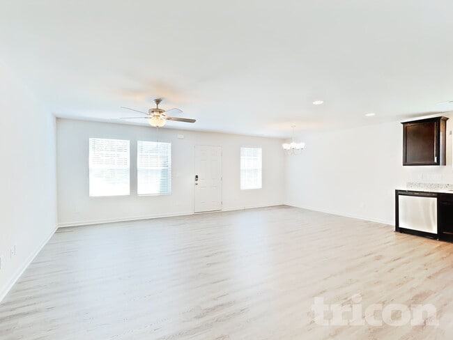 4945 Westerly Dr in Winston-Salem, NC - Building Photo - Building Photo