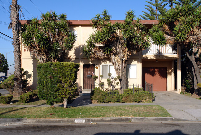 831 S Myrtle Ave in Inglewood, CA - Building Photo - Building Photo