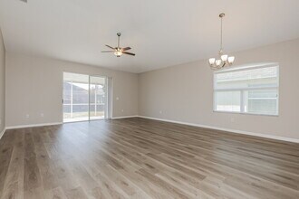 1243 Maximilian Dr in Zephyrhills, FL - Building Photo - Building Photo