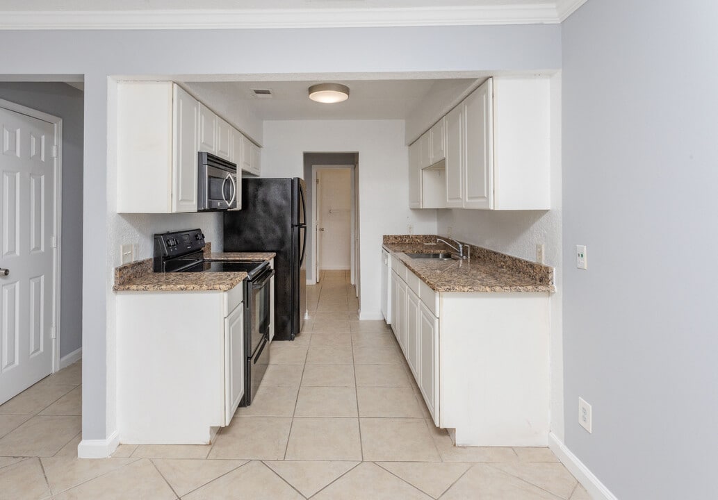 Seaside Villas Apartments in St. Augustine, FL - Building Photo