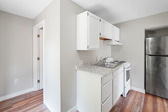 62 Willow Rd in Ayer, MA - Building Photo - Building Photo