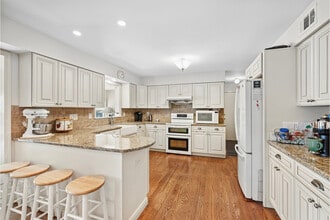 35 Salters Farm Rd in Califon, NJ - Building Photo - Building Photo