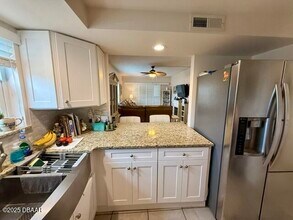 404 S Beach St in Daytona Beach, FL - Building Photo - Building Photo