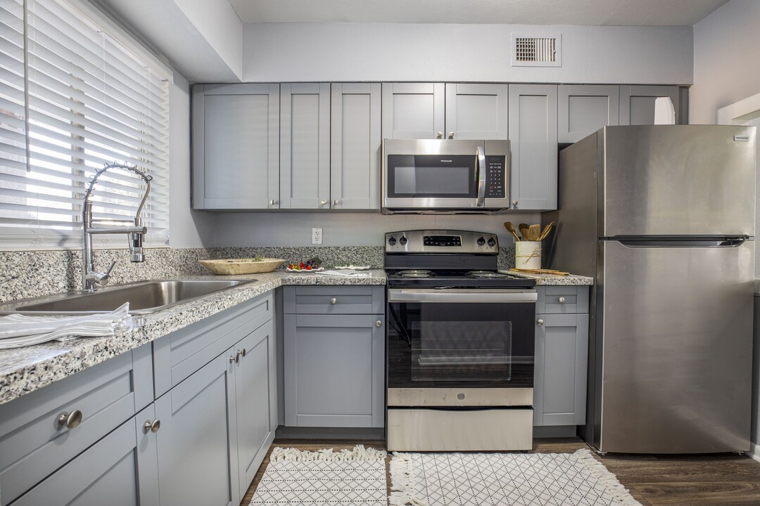 The Landings at Crystal Cove in Bradenton, FL - Building Photo
