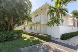1900 NE 46th St, Unit A6A in Fort Lauderdale, FL - Building Photo - Building Photo