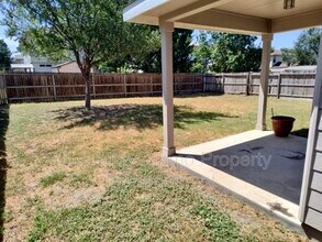 10316 Artesia Wells in Universal City, TX - Building Photo - Building Photo