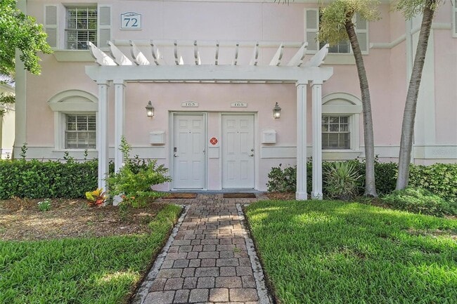 165 Pompano Dr SE in St. Petersburg, FL - Building Photo - Building Photo