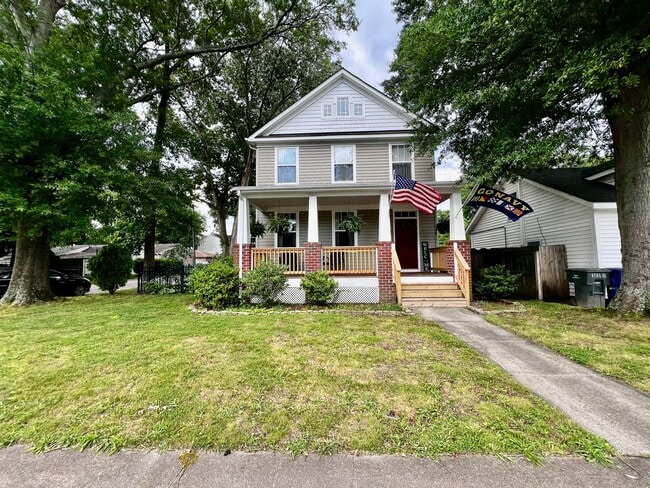 property at 1015 E Chester St