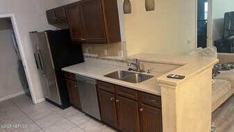 5006 Key Lime Dr in Jacksonville, FL - Building Photo