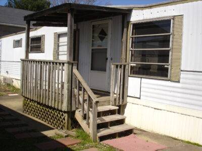 3013 Dennis Ct NE in Canton, OH - Building Photo