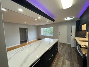 716 Sevilla Park Pl, Unit 716 Sevilla in London, ON - Building Photo - Building Photo