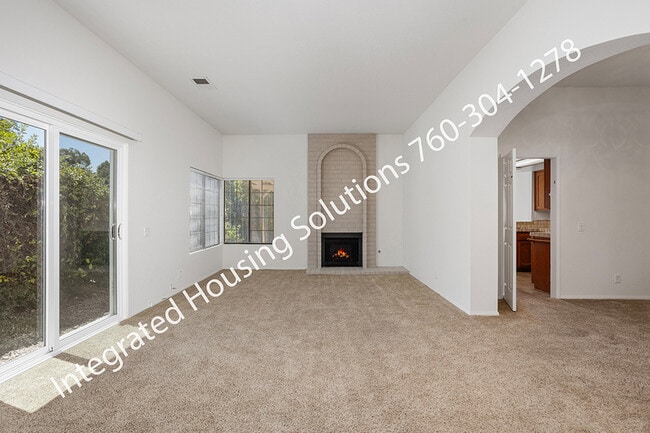 3841 Violet Glen in Escondido, CA - Building Photo - Building Photo