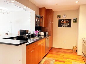 3207 City Pl in Edgewater, NJ - Building Photo - Building Photo